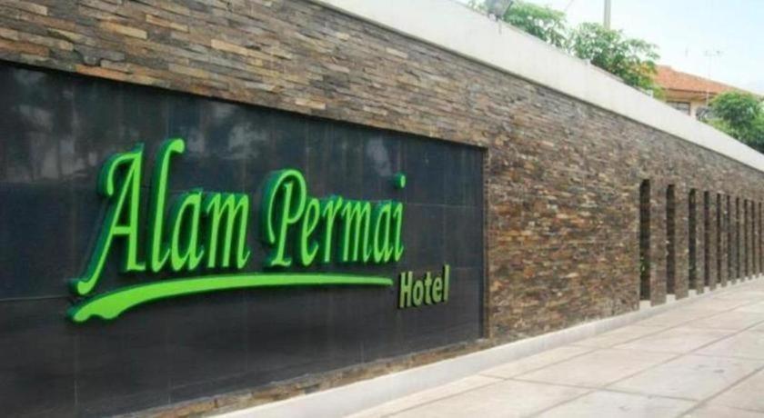 Alam Permai Hotel Bandung Exterior photo